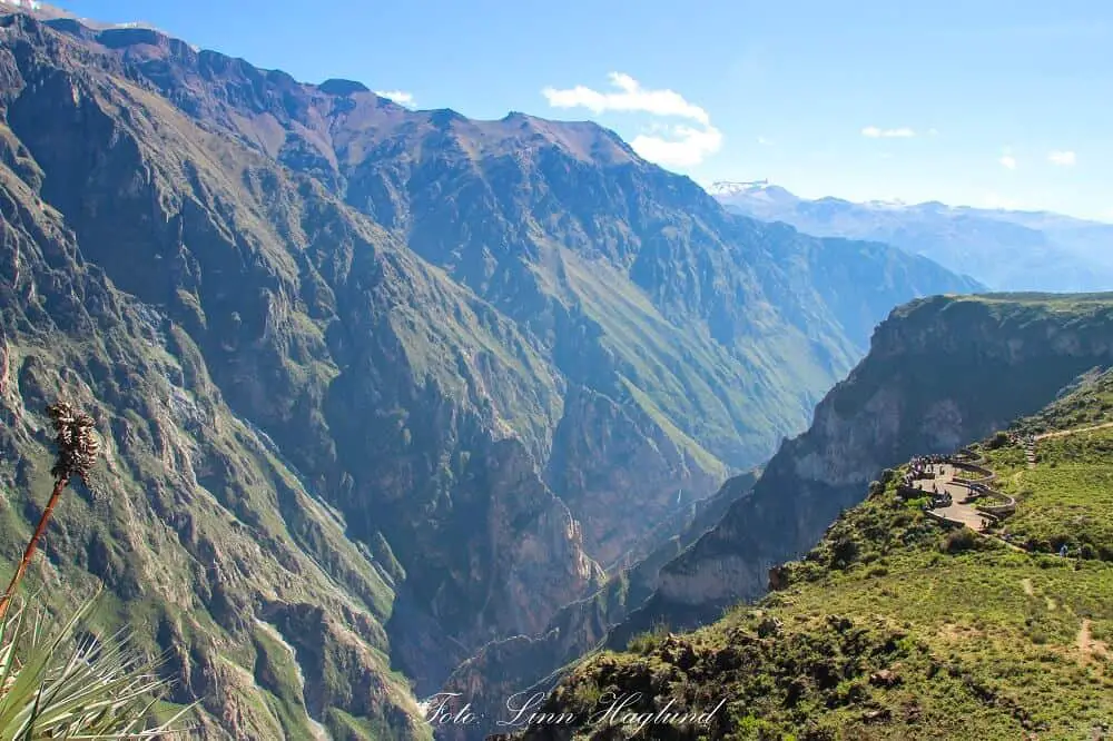 Cruz del Condor viewpoint is a stop before or after you hike Colca Canyon