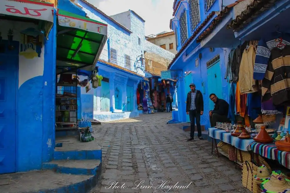 Shop for local handicraft in Chefchaouen