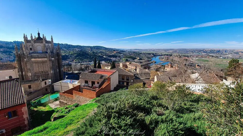 With one day in Toledo you should see the views from Plaza Virgen de La Gracia viewpoint