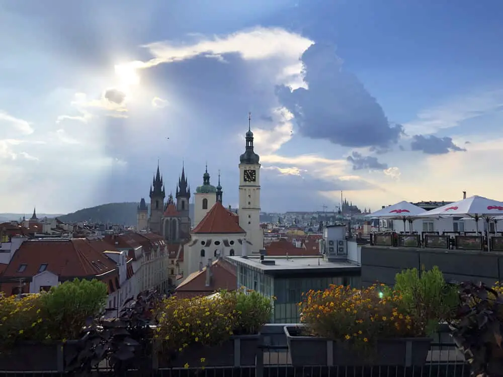 Hero Hotel in Czech Republic support health care workers