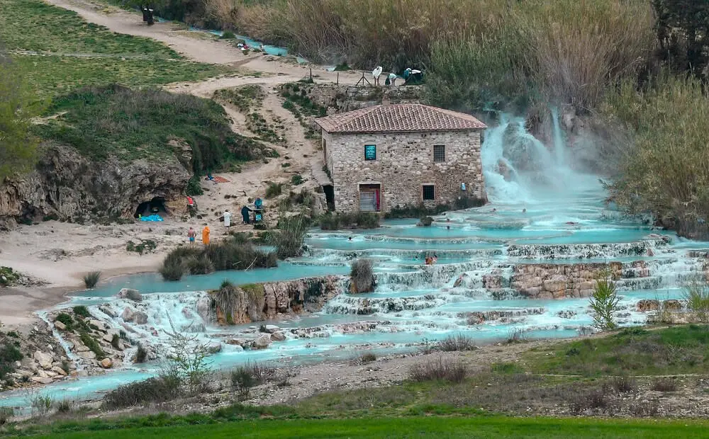 Saturnia Thermal Baths - Italy off the beaten path travel