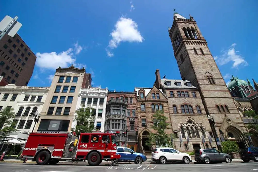 There are many things to t¡do in one day in Boston and you find a lot of beauty around Copley Square