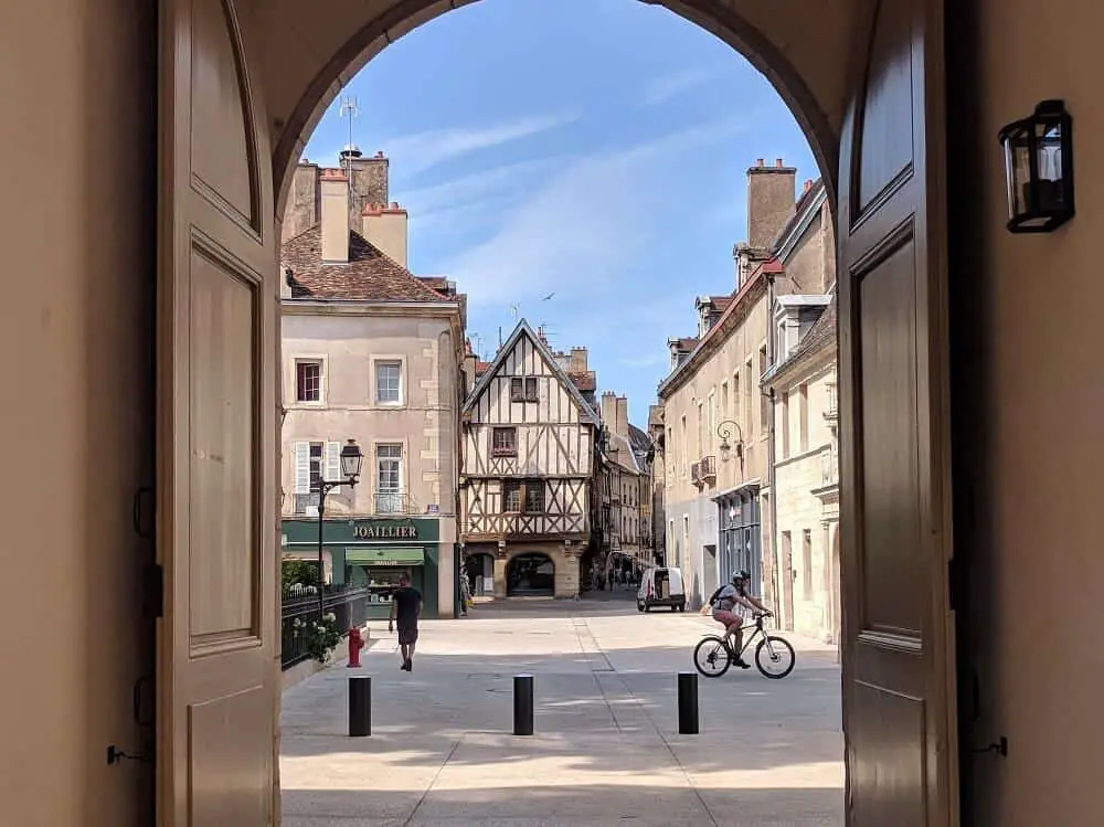 Train trips from Paris: Dijon