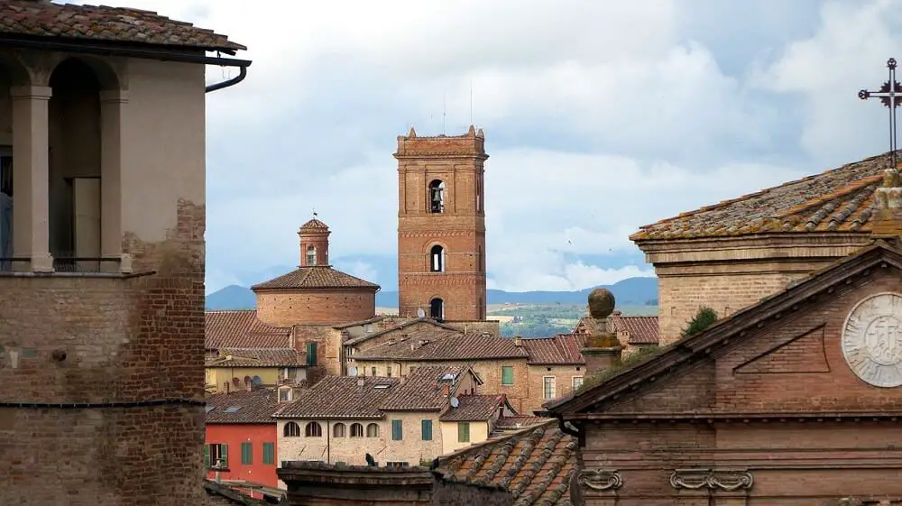 Beautiful Siena in one day rooftop views