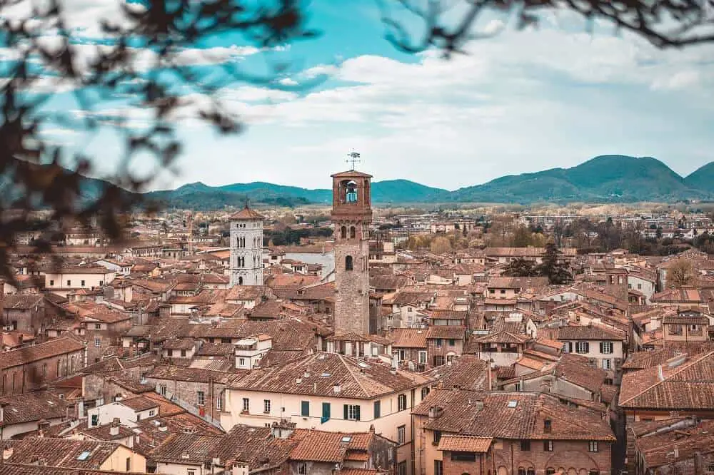 Torre delle Ore is one of the things to see in Lucca