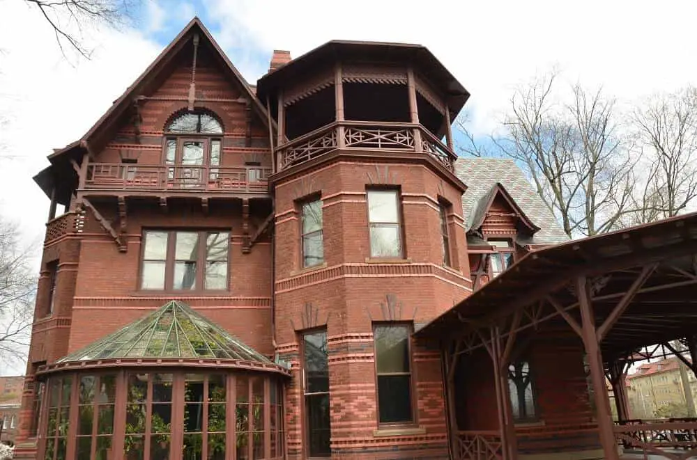 Visit the Mark Twain House for your New England bucket list