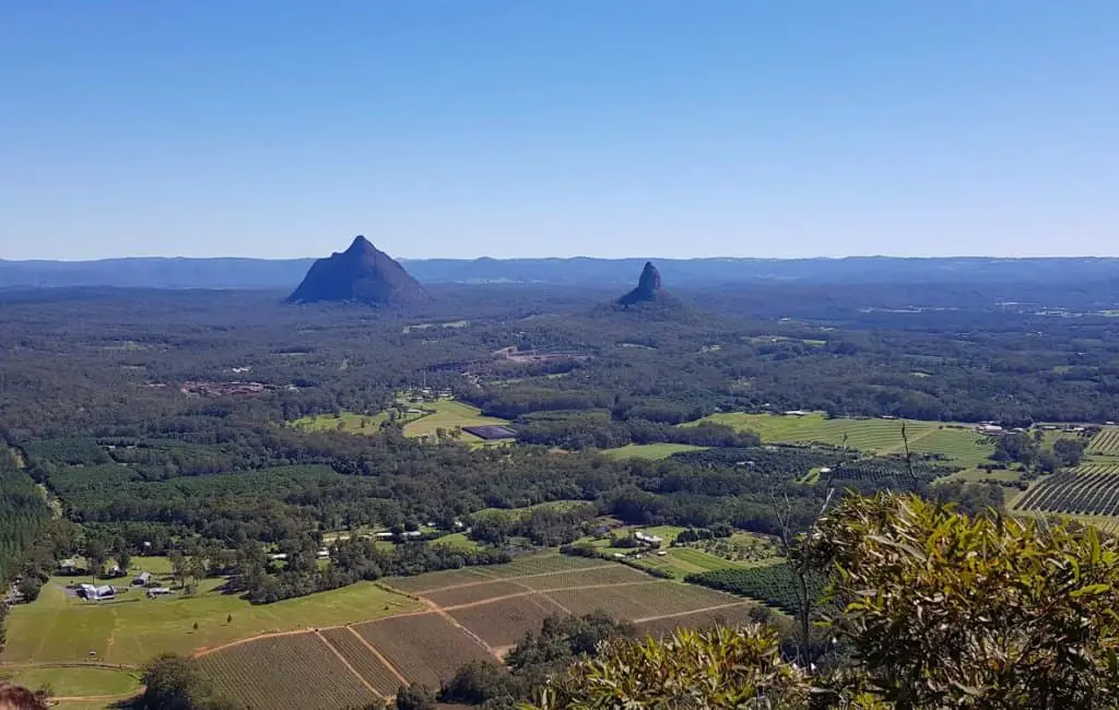 The best hikes near Brisbane recommended by a local - Brainy Backpackers