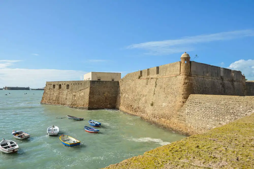 Places to visit in Cadiz - Santa Catalina Fortress