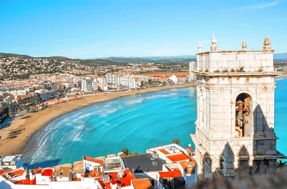 beach cities in Spain - Peñiscola