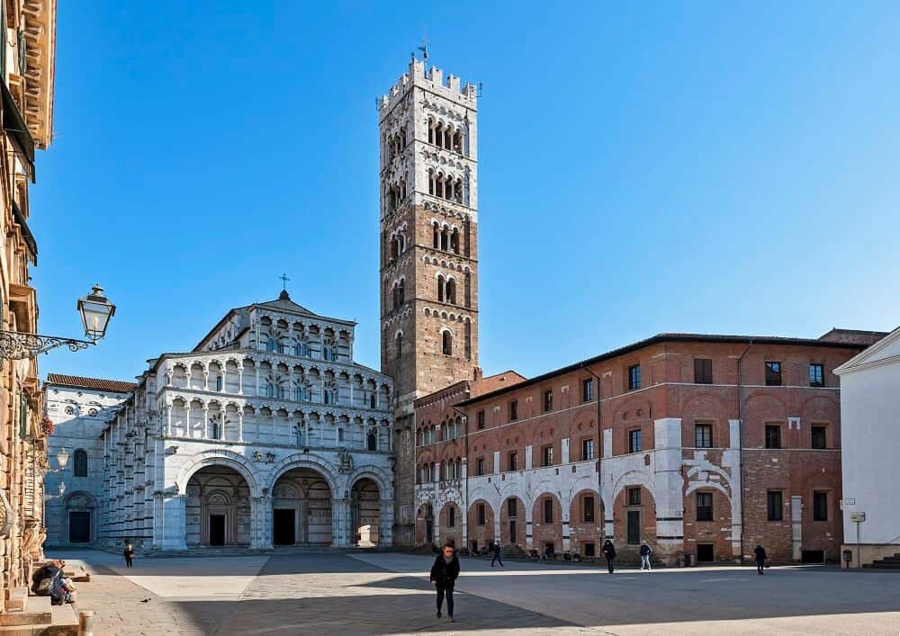 Florence Italy in winter - visit to Lucca