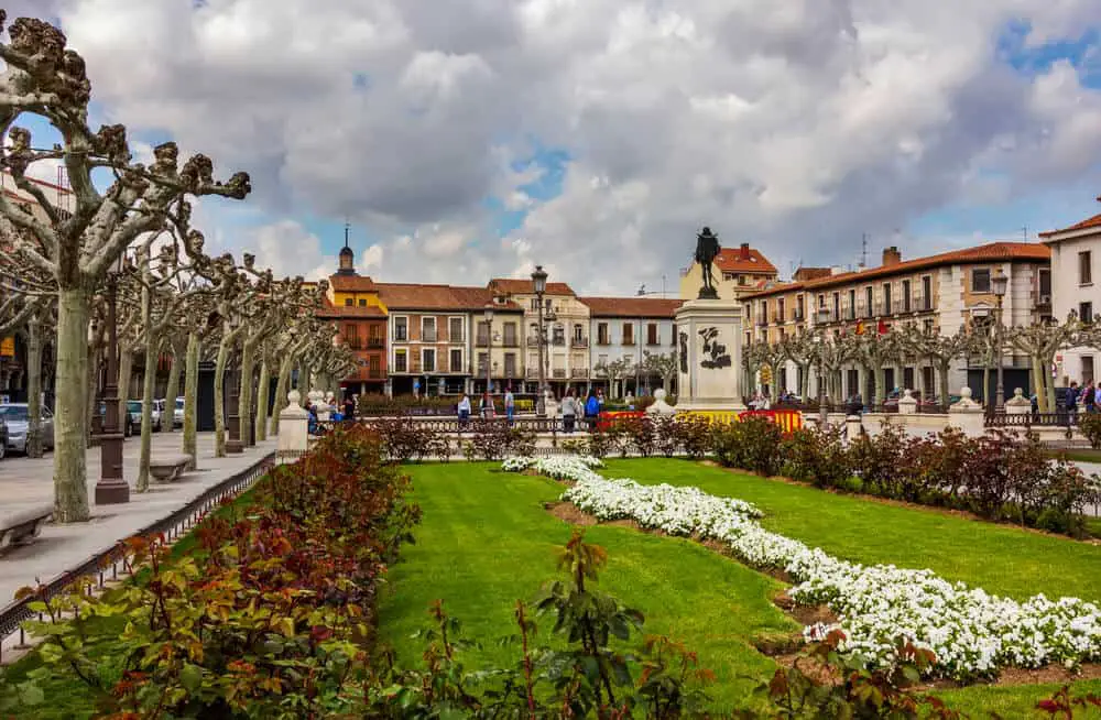 Madrid day trip by train - Alcalá de Henares