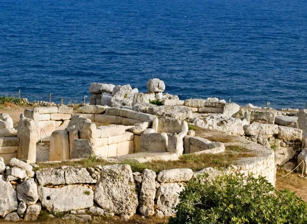 weekend break Malta - Mnajdra Temples