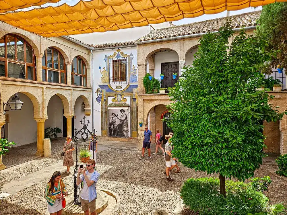 Cordoba top things to do - walk around the Jewish Quarter