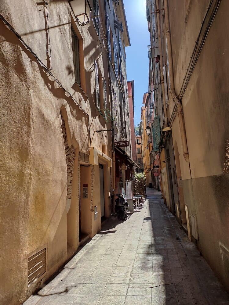 A narrow street in Vieille Ville when exploring Nice in 2 days