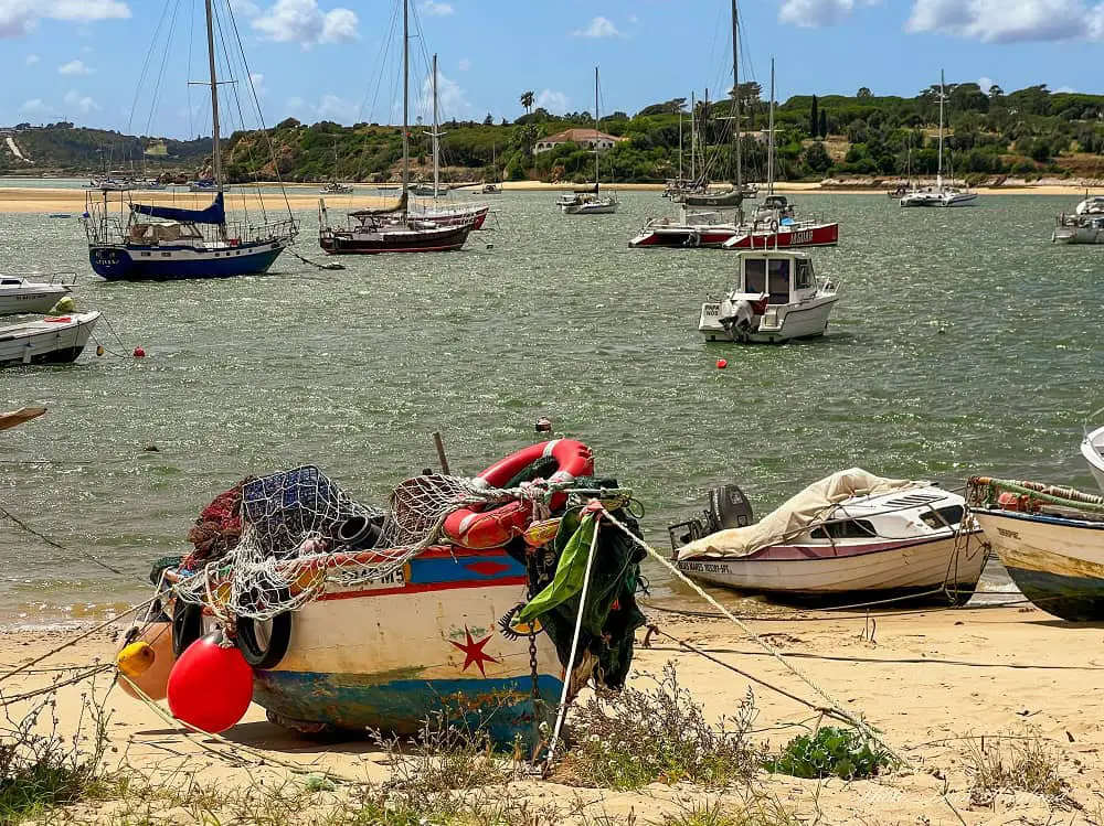Fishing boat in Alvor.